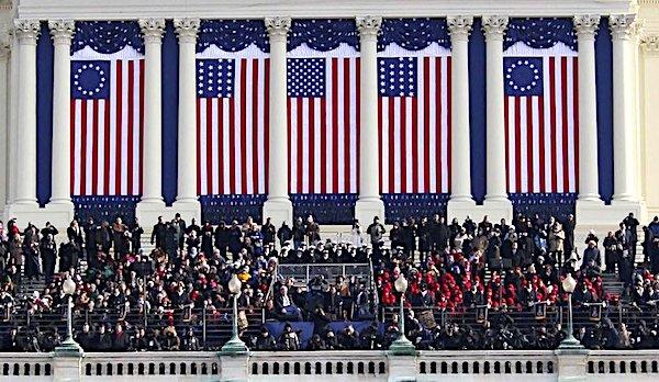 betsy-ross-flag-Obama-inauguration-tw.jpg